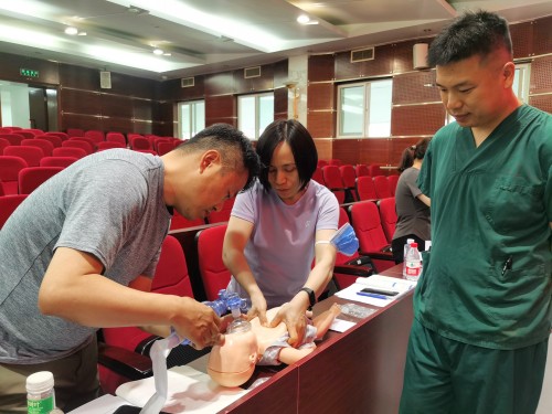 11复兴医院作为西城区应急急救能力培训基地启动首次培训课程_conew1.jpg